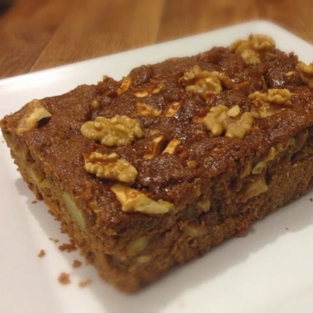 Receita de bolo de maçã com nozes sem glúten