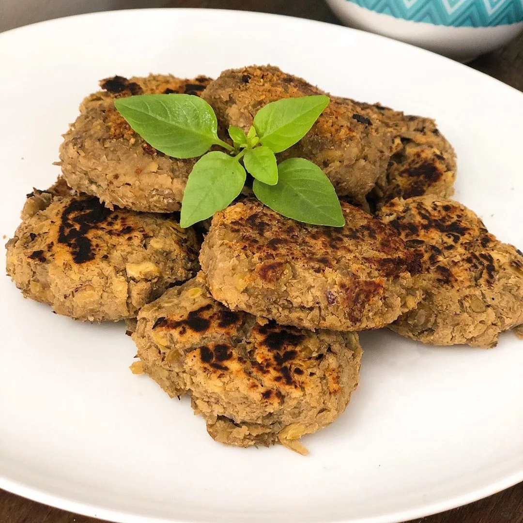 Hambúrger de lentilha Receita Personal Chef Cami Souza