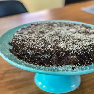 Bolo de cacau fit com coco - Receita Saudável