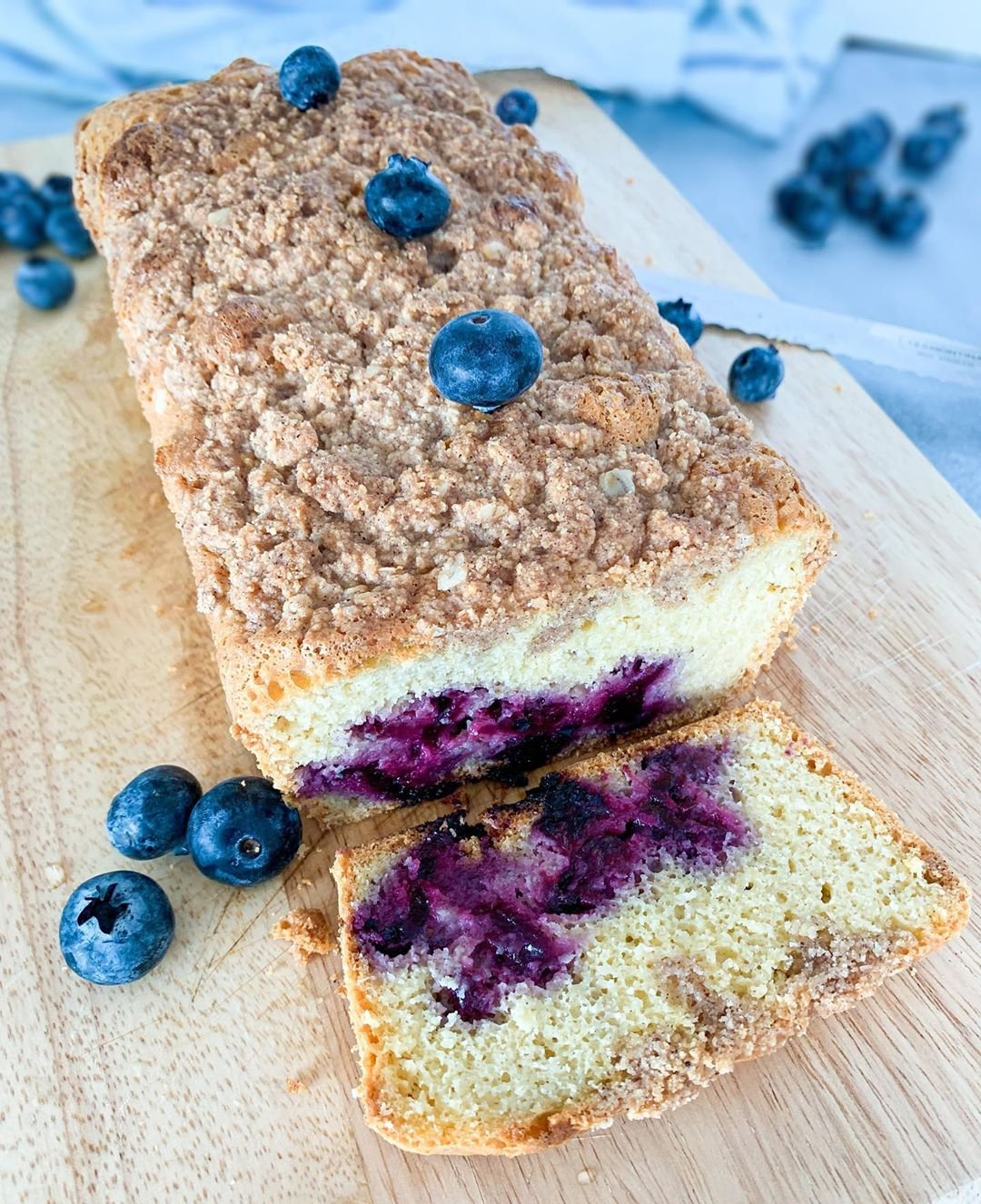 Receita de cuca de mirtilo com streusel de canela