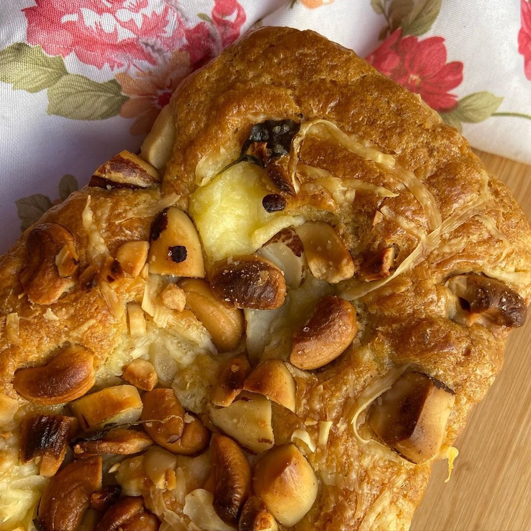 Receita de pão de castanhas e queijo