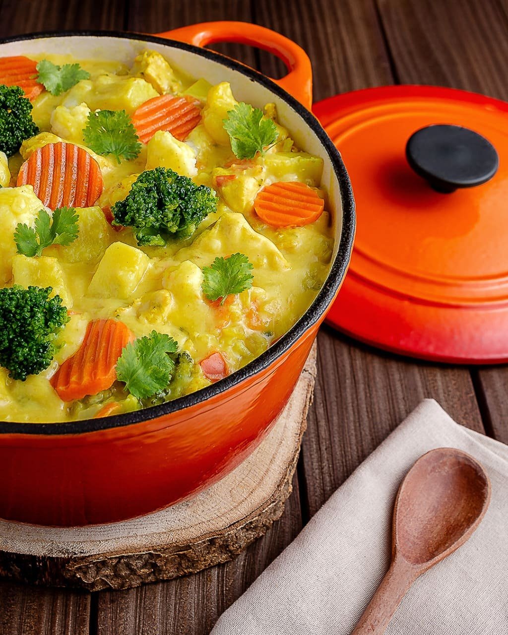 Curry de frango com legumes