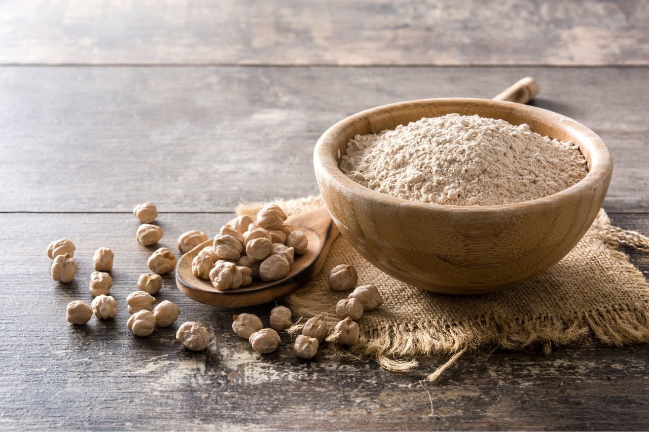 Farinha de Grão de Bico: Um tesouro culinário versátil
