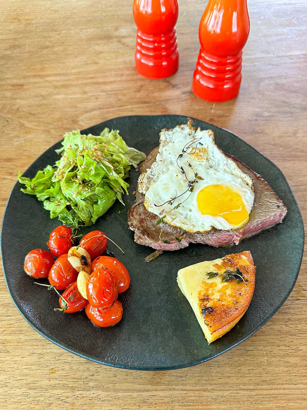 Receita de Bife a Cavalo com Provoleta